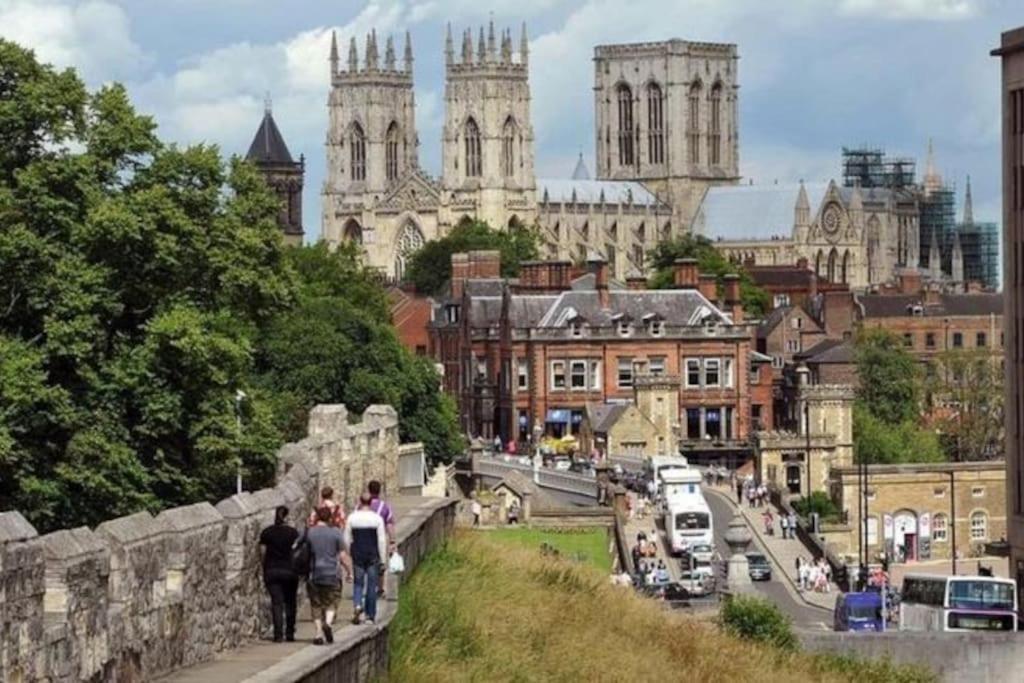 21 The Cocoa Suites York Dış mekan fotoğraf